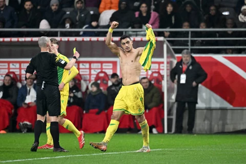 أنقذ فريقه للمرة الثانية على التوالي.. مصطفى محمد فارس مواجهة نانت وريمس (فيديو)